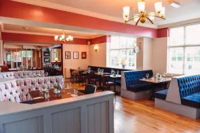 The Raven Pub with Rooms, Worcester - Bar (on property)