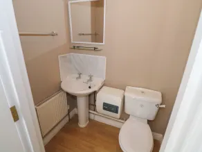 The East Wing Apartment - Bagno