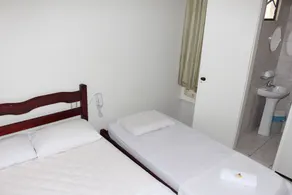 Center 1 Hotel - Room