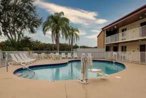 Red Roof Inn Ellenton - Bradenton NE - Pool