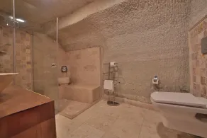 Local Cave House - Bathroom