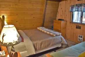 The Lodge on Shawnee Trail | Wifi, Hot tub - Værelse