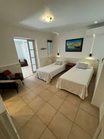 Hotel Les Flots Bleus - Room