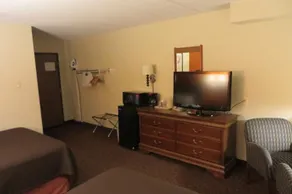 AmericInn by Wyndham Forest Lake - Zimmer