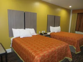 Scottish Inn and Suites - Værelse