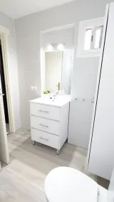 Central Sea View Apartment - Bad