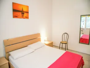 Charming accommodation with a lovely patio - Værelse