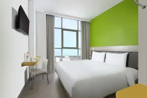 Amaris Hotel Margorejo Surabaya - Room