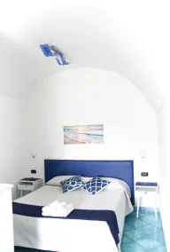 Eden Holiday - Habitación