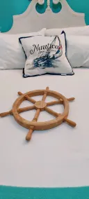 FISHERMAN's POINT BEACH-FRONT CONDOMANIA - Room