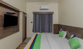 Treebo Pranav Park - Room