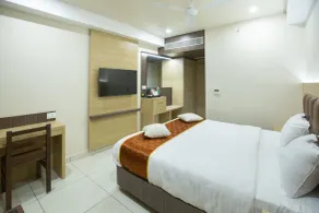 Lee-Benz ARK HOTEL - Room