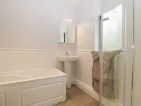 1A Erneston Crescent - Salle de bain
