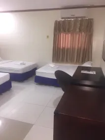 Jeamco Royal Hotel - Baybay - Zimmer