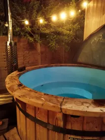The Studio Cheddar - With Wood Fired Hot Tub, Near Cheddar Gorge - Piscine