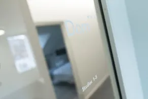 Dom Studios - Interior entrance
