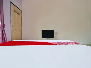 OYO 91680 Hotel MentariNearRumah Sakit Myria - Værelse
