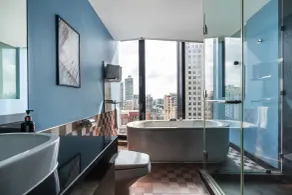 Montraj Continent Sukhumvit Bangkok - Bathroom
