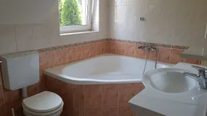 Aurora Premium Home - Bathroom