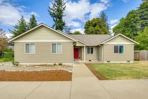 2 Blocks to White Water Launch: Mill City Home - Interiör