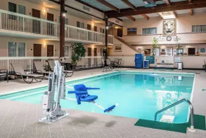Quality Inn Trinidad - Piscine
