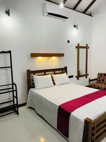 Sigiri Holiday Bungalow - Room