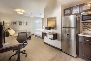 Staybridge Suites - Irapuato by IHG - Chambre