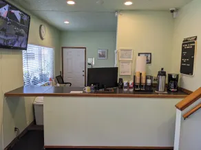 K&E Motor Inn - Vestíbulo