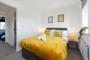 The Holt - Room