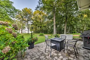 Charming Lakefront Home w/ Grill & Fire Pit! - Innvendig