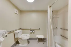Quality Inn Airport - Southeast - Salle de bain