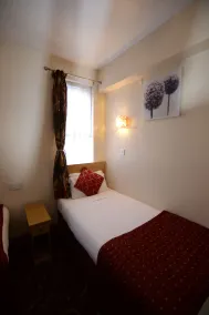 Britannia Inn Hotel - Chambre