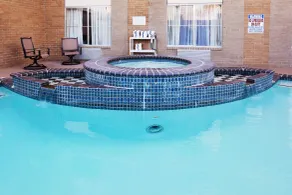 Holiday Inn Express Hotel & Suites San Antonio - Rivercenter Area by IHG - Piscina
