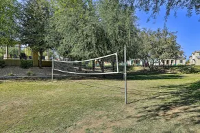 Bright Goodyear Home: Community Pool, Hot Tub - Innvendig