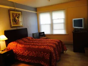 Aldrich Hotel - Room