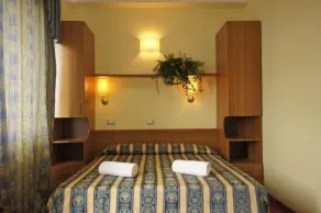 Hotel Promenade Universale - Rum
