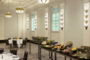 Hilton New Orleans/St. Charles Avenue - Restaurant