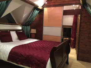 The Old Star - Room