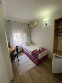 HOTEL ÖZSEFA - Room