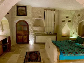 The Village Cave Hotel - Zimmer
