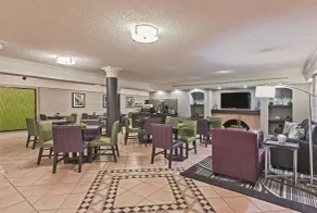 Travelodge by Wyndham Houston Cy-Fair - Lobby