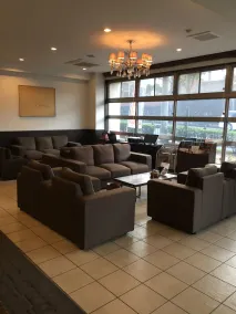 New Station Hotel Premiere - Coin salon dans le hall
