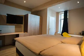 Wohnung mit Grill, Terrasse und Garten - Zimmer