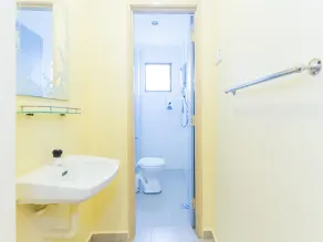 Hotel O Comfort - Badezimmer