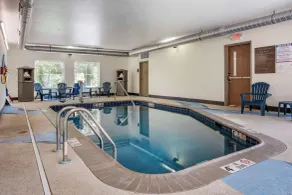 Comfort Inn Connellsville Riverview - Pool