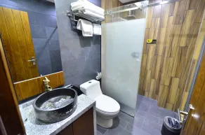 CTN LiRiver Boutique Hotel - Bad