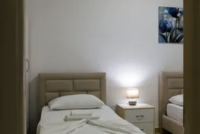 Grand Blue - Room