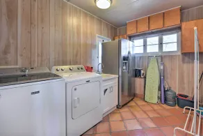 'The Castle' Hacienda Heights Home w/ Patio & Pool - Innvendig