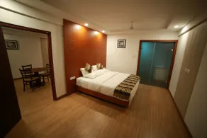 Nakshatra Emerald - Room
