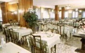 Hotel Holiday Debili - Restaurante